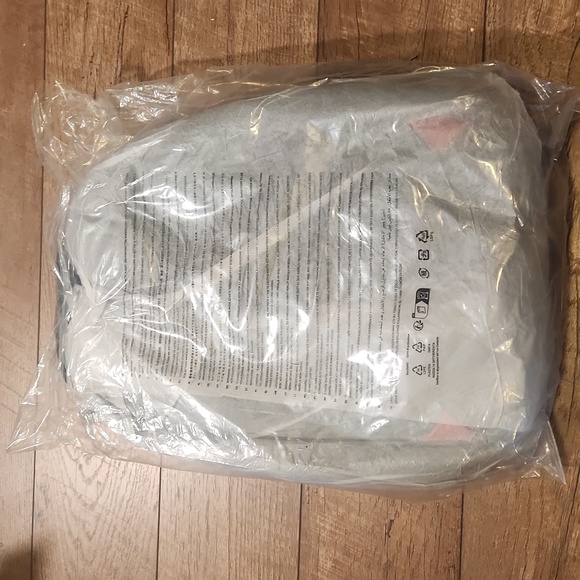 TYREEK CHEETAH RUNNER SHARK BACKPACK - Picture 12 of 12